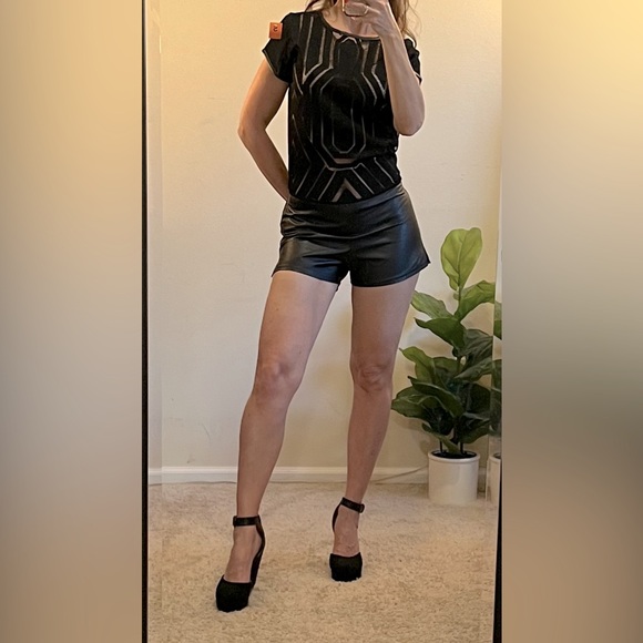 NWT Faux Leather & Lace Short Sleeve Romper - Picture 11 of 16